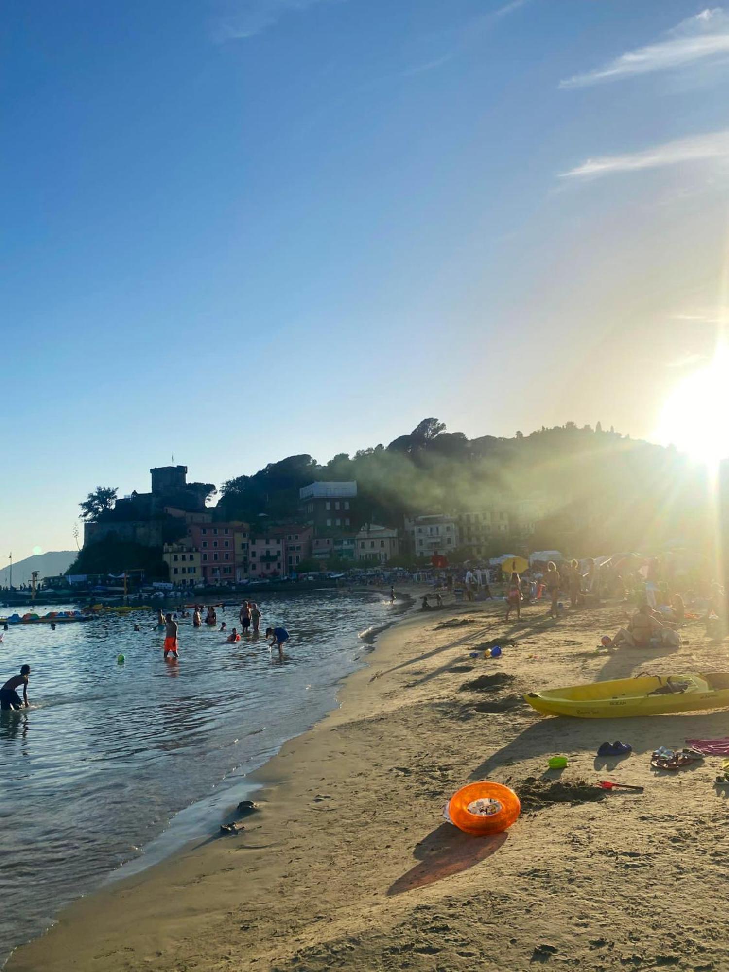 Comfortable Apartment With Sea View In Falcinello 外观 照片