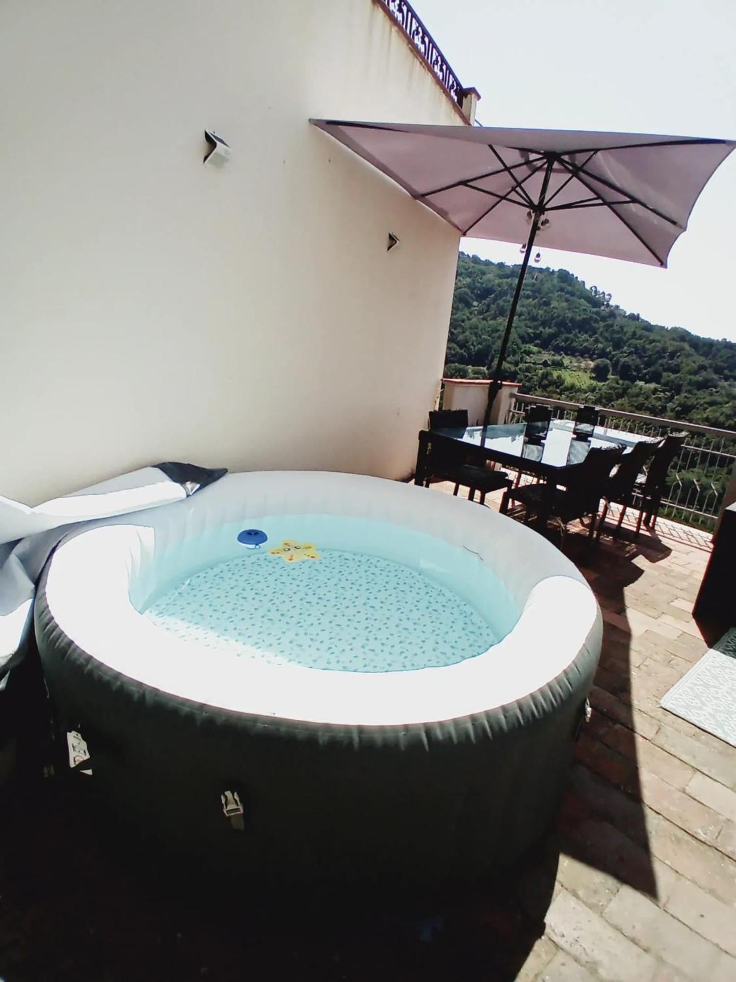 Comfortable Apartment With Sea View In Falcinello 外观 照片