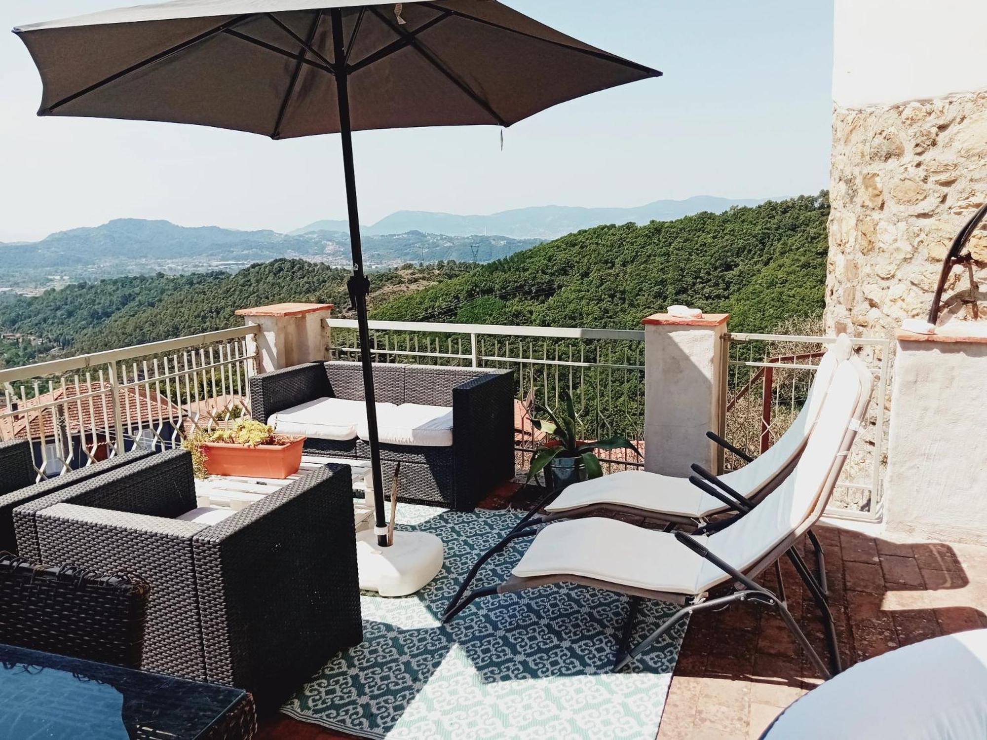 Comfortable Apartment With Sea View In Falcinello 外观 照片