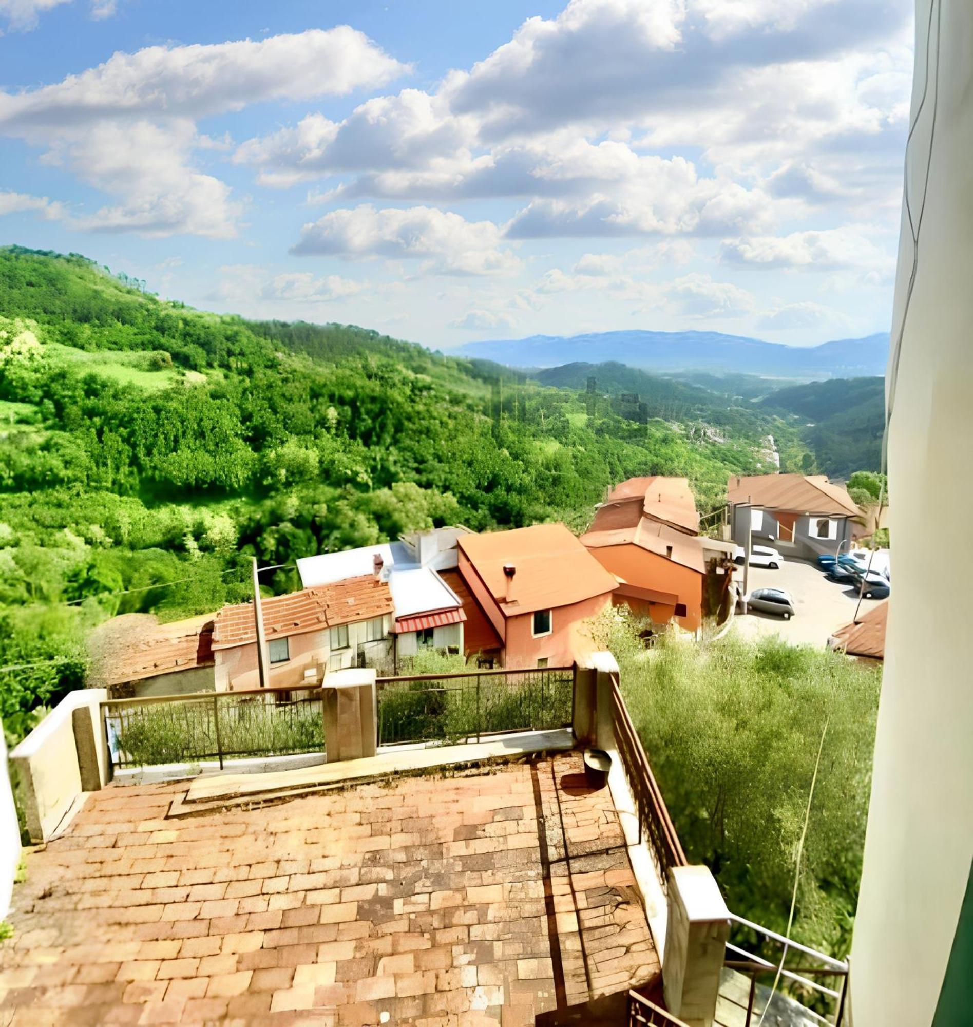Comfortable Apartment With Sea View In Falcinello 外观 照片